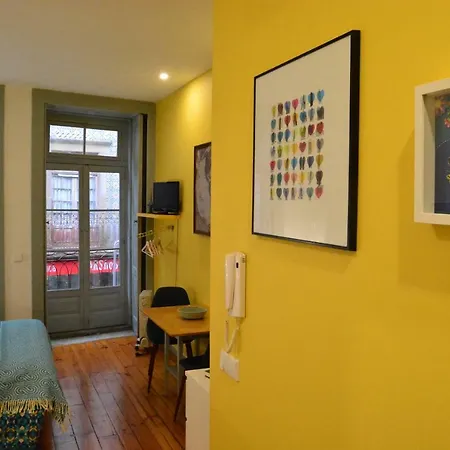 Apartment Art & *