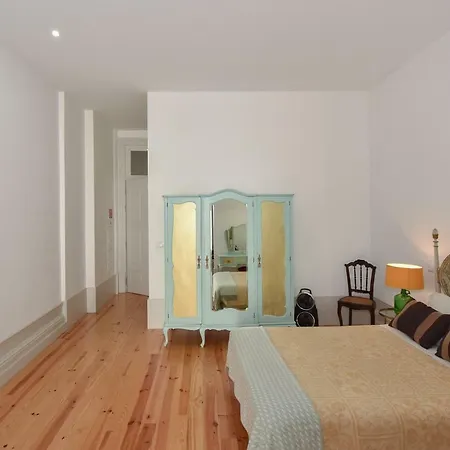Art & Apartment *
